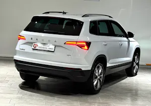 Škoda Karoq 2.0 TDI CR Style 4x4 DSG | AHK 2100Kg | 1.Hand