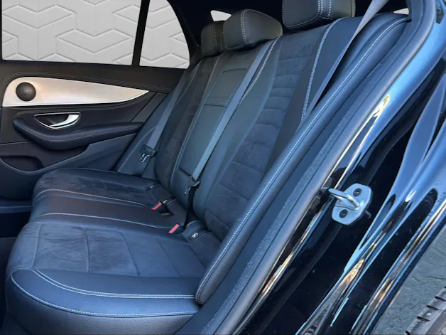 Mercedes-Benz E 220 d T 4Matic AMG Line 9G-Tronic