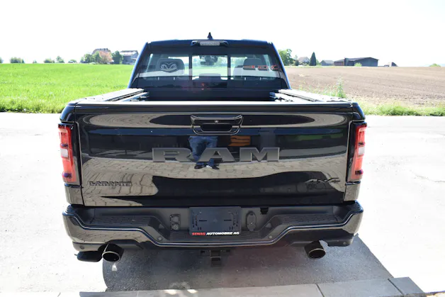 Dodge RAM 1500 CrewCab Laramie Night 3.0 Hurricane