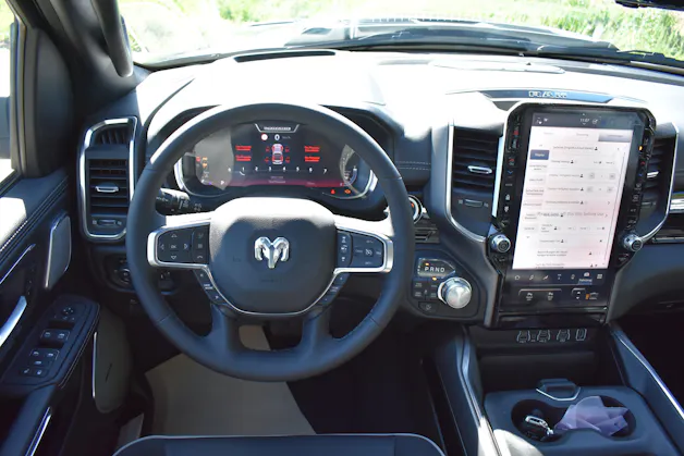 Dodge RAM 1500 CrewCab Laramie Night 3.0 Hurricane