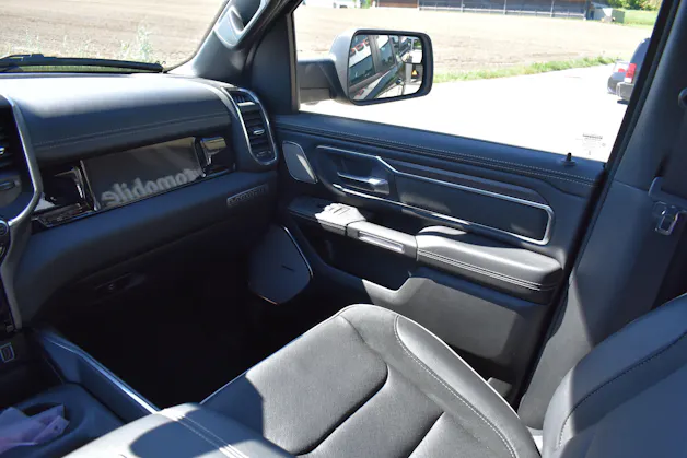 Dodge RAM 1500 CrewCab Laramie Night 3.0 Hurricane