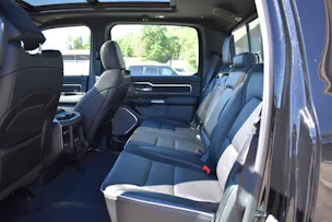 Dodge RAM 1500 CrewCab Laramie Night 3.0 Hurricane