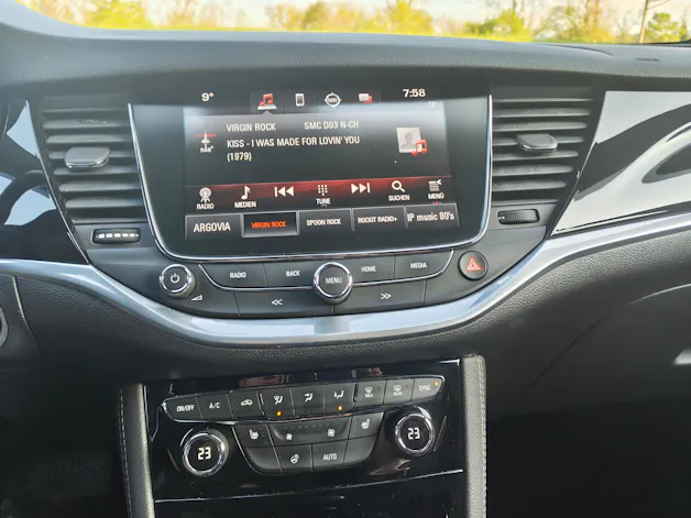 Opel Astra 1.6i Turbo OPC Line Automatic