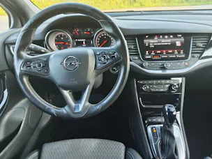Opel Astra 1.6i Turbo OPC Line Automatic