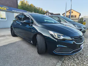Opel Astra 1.6i Turbo OPC Line Automatic