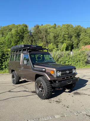 Toyota Land Cruiser 400 Hdt Long 4.2D
