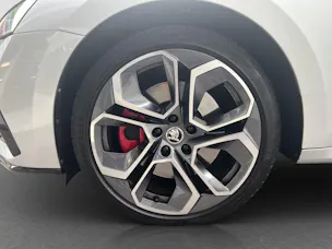 Škoda Octavia Combi 2.0 TSI DSG RS