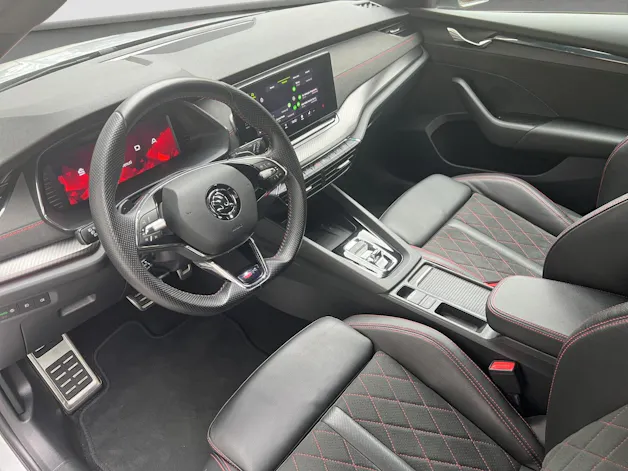 Škoda Octavia Combi 2.0 TSI DSG RS