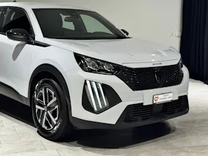 Peugeot 2008 1.2 PureTech Active Pack | CH | 1.Hand |