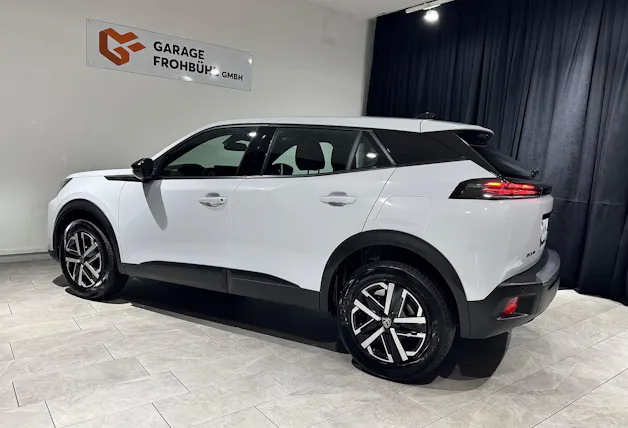 Peugeot 2008 1.2 PureTech Active Pack | CH | 1.Hand |