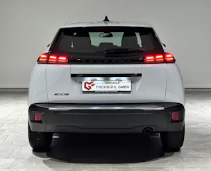 Peugeot 2008 1.2 PureTech Active Pack | CH | 1.Hand |