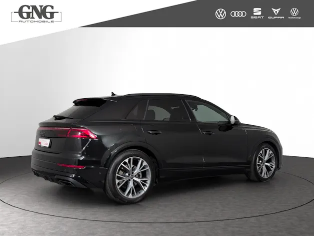 Audi Q8 55 TFSI e quattro PHEV tiptronic