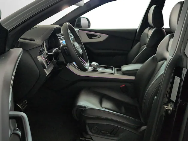 Audi Q8 55 TFSI e quattro PHEV tiptronic