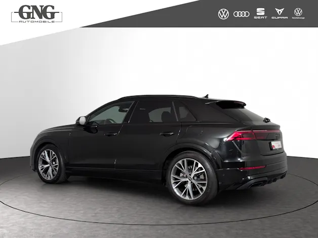 Audi Q8 55 TFSI e quattro PHEV tiptronic