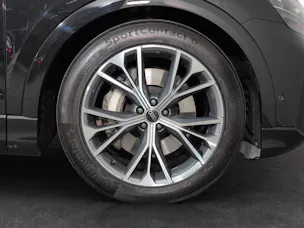 Audi Q8 55 TFSI e quattro PHEV tiptronic