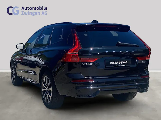 Volvo XC60 B5 Benzin Mild Hybrid AWD Plus Dark Geartronic