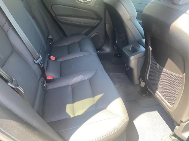 Volvo XC60 B5 Benzin Mild Hybrid AWD Plus Dark Geartronic