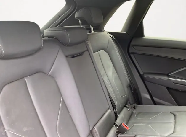 Audi Q3 45 TFSI e S line S-tronic