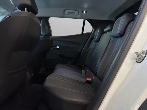 Peugeot 2008 1.2 PureTech Allure EAT8