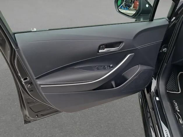 Toyota Corolla Touring Sports 2.0 HSD Swiss Edition