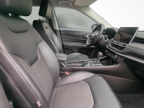https://vehicle.imgix.net/4298366/db9bff96-f3d1-4d81-ab49-d85af171ba0c.jpg