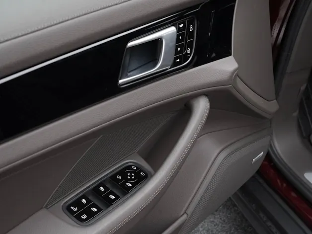 Porsche Panamera 4 E-Hybrid Sport Turismo