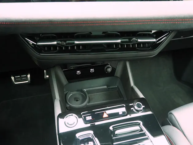 Audi Q6 e-tron S line quattro