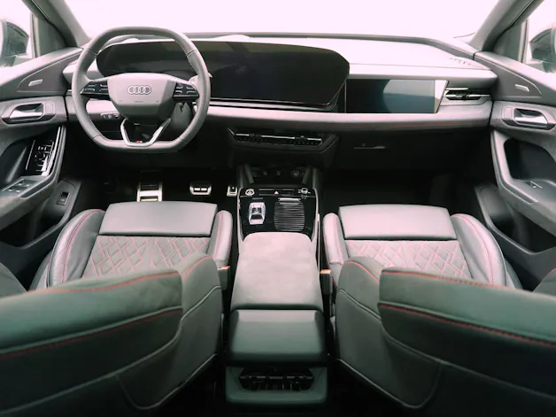 Audi Q6 e-tron S line quattro