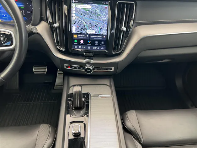 Volvo XC60 T6 eAWD R-Design Geartronic (CH)