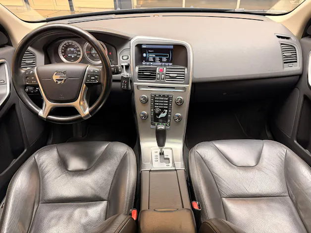 Volvo XC60 2.4 D5 Summum AWD