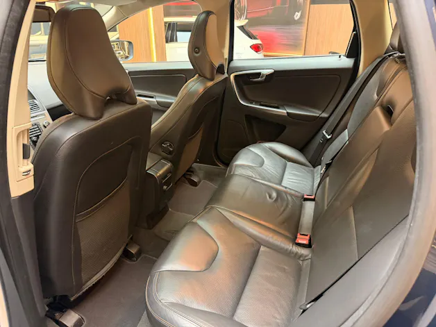 Volvo XC60 2.4 D5 Summum AWD