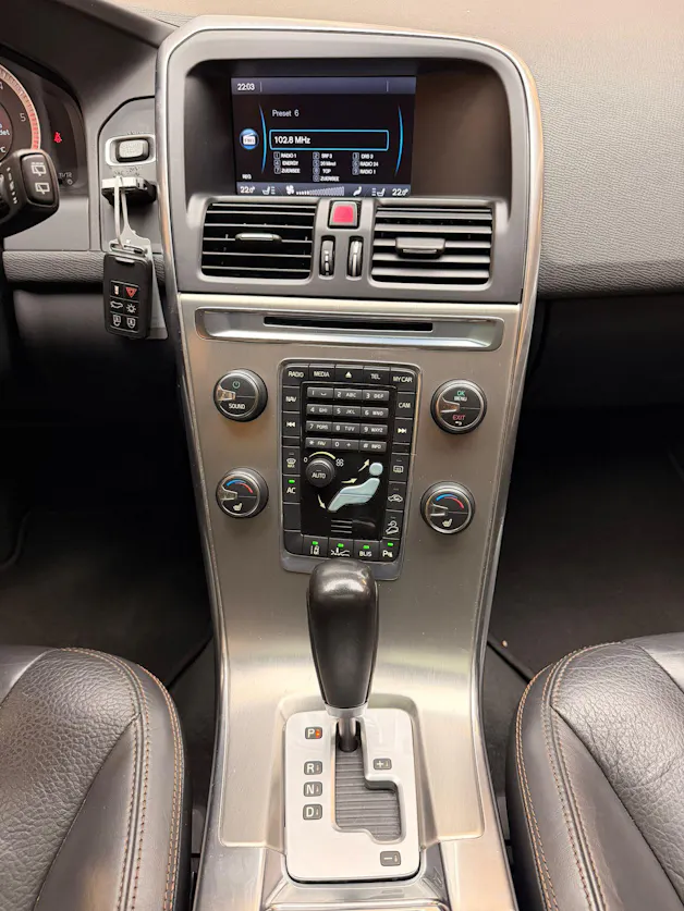 Volvo XC60 2.4 D5 Summum AWD