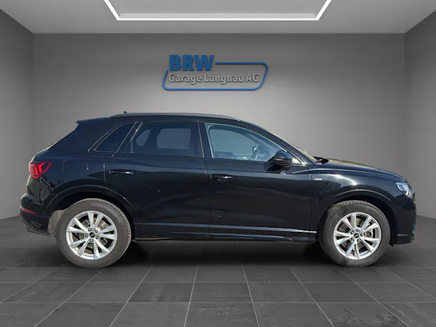 Audi Q3 2.0 40 TFSI S line quattro S-Tronic