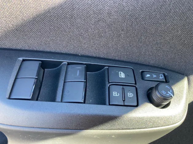Toyota Yaris 1.5 VVT-i HSD Premium