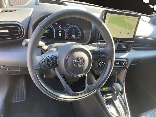 Toyota Yaris 1.5 VVT-i HSD Premium