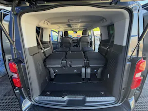 Peugeot Traveller Standard 2.2 BlueHDi 180 Business S/S