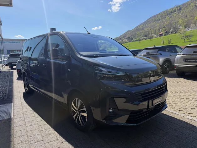 Peugeot Traveller Standard 2.2 BlueHDi 180 Business S/S