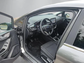 https://vehicle.imgix.net/4298682/cfa0bd06-febe-4f3b-9d6e-0d46bbda681e.jpg