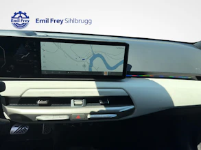 https://vehicle.imgix.net/4298733/409082da-a01a-4c92-bfe3-956ccec01134.jpg