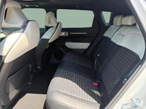 https://vehicle.imgix.net/4298733/8b181bd6-c367-4e57-ade1-81f2704b5622.jpg