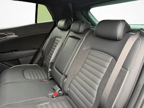 https://vehicle.imgix.net/4298751/64e6dcb6-4ca5-4428-b45b-3d854979826e.jpg