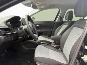 https://vehicle.imgix.net/4298756/11a359b8-0937-45d4-a683-4c3841cbf337.jpg