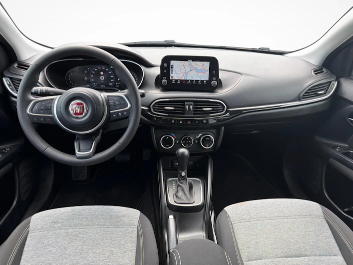 image du véhicule FIAT TIPO