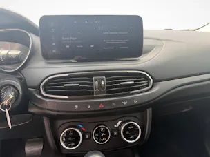 Fiat Tipo SW 1.5 Hybrid Cross