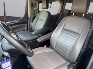 Ford Tourneo C Bus 320 L1 2.0 TDCi 185 Titanium