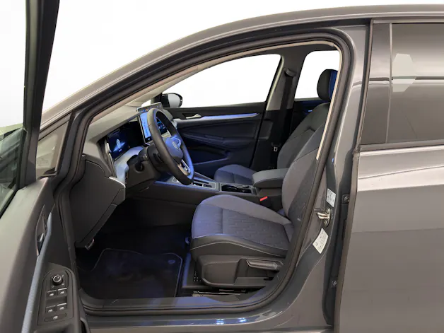VW Golf 8 1.5 eTSI Goal DSG