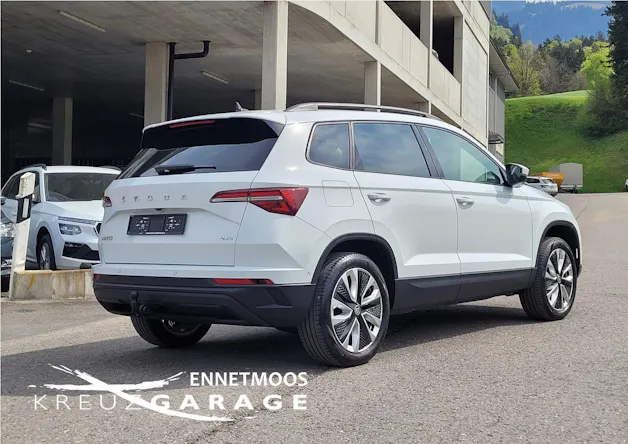 Škoda Karoq 2.0 TDI CR Style 4x4 DSG *Anhängerkupplung+8-fach bereift*