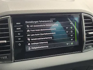Škoda Karoq 2.0 TDI CR Style 4x4 DSG *Anhängerkupplung+8-fach bereift*