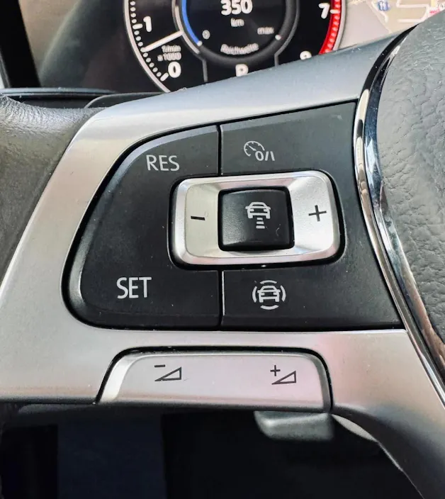 VW Touareg 3.0 TSI Elegance Tiptronic