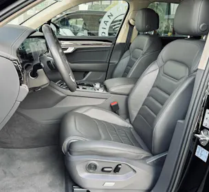 VW Touareg 3.0 TSI Elegance Tiptronic
